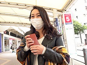 明るくて頼りがいがありママ友の人気者、八重歯美人のアラフォー奥様 沙友里さん 44歳 サンプル動画サムネイル